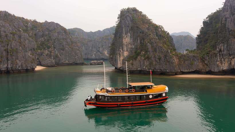 From Hanoi: Lan Ha Bay | Kayaking, Sightseeing, Cruise Trip - The 5:30 a.m. transfer from Hanoi