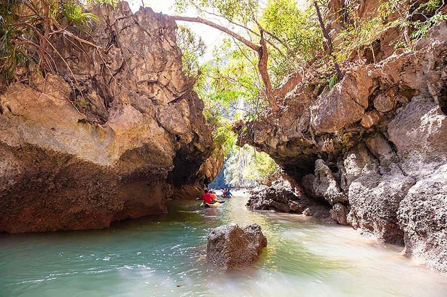 From Khao Lak: Premium James Bond Sunset and Canoe Adventure - Sunset Dinner in Phang Nga Bay