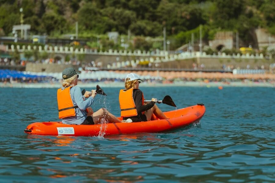 From Monterosso to Vernazza: Guided Cinque Terre Kayak Tour - Paddling along cliffs, coves, and pastel villages