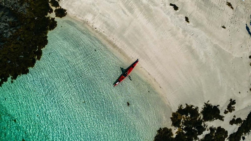 From Svolvær: Lofoten Guided Kayak Experience - Starting at Sjømannsgata 5 in Svolvær