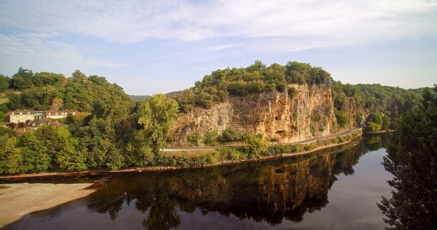 From Vitrac: Dordogne River Canoe Rental - The final approach to Beynac