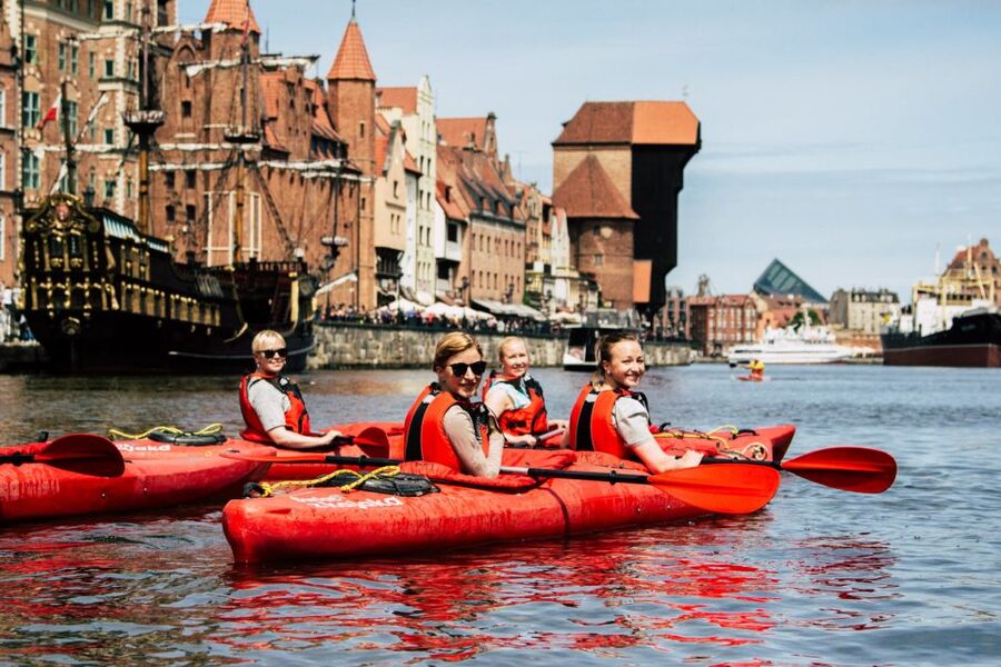Gdańsk: Islands and Canals Private Kayak Tour - Starting at Dokowa 1 and getting comfortable