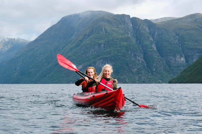 Geiranger: Beginner-Friendly Fjord Kayaking - Getting Comfortable in a Stable Kayak