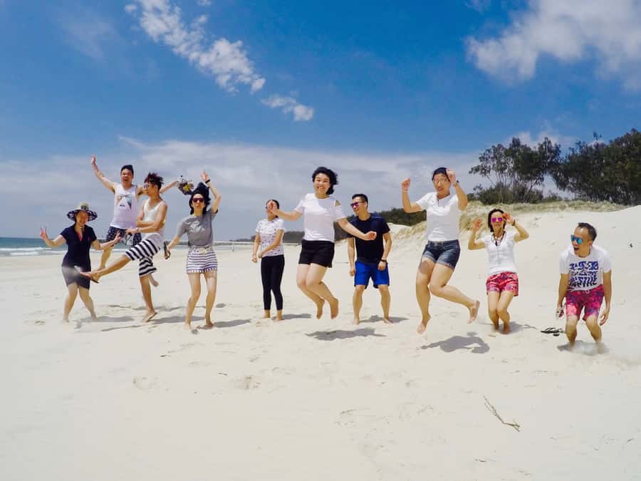 Gold Coast: Kayaking & Snorkelling Tour with Fish Feeding - Learning to paddle in a stable double kayak