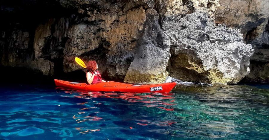 Gozo: Comino and Blue Lagoon Guided Kayaking Adventure - The trip in five useful points