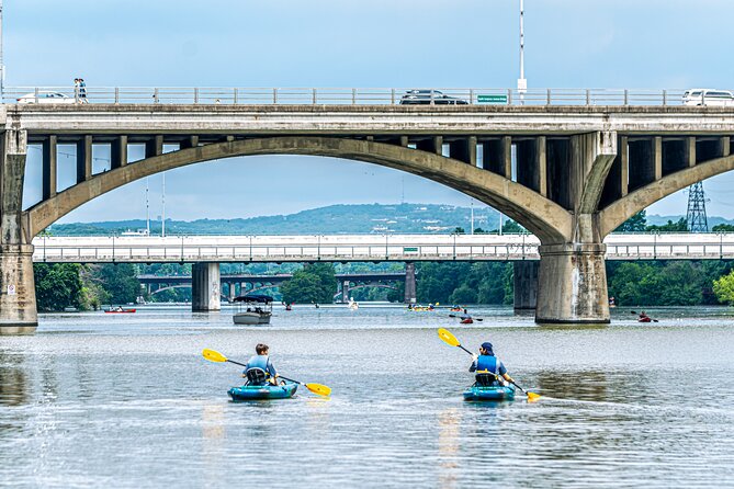 Guided Downtown Skyline Kayak Tour in Austin - How the guide adds value