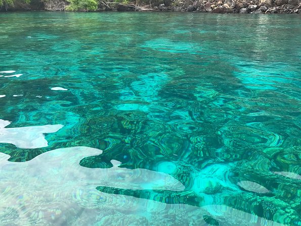Guided Outrigger Canoe Tour in Kealakekua Bay - Snorkeling near the Captain Cook Monument