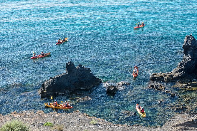 Guided sea kayak trip in Cap d’Agde - Grande Conque and its unusual black sand