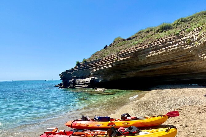 Guided sea kayak trip in Cap d’Agde - The briefing before you launch
