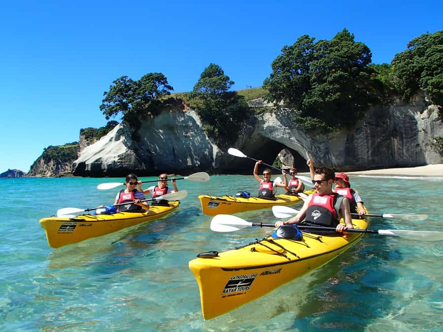 Hahei: Cathedral Cove Kayak Tour - Refreshments included - Key points at a glance