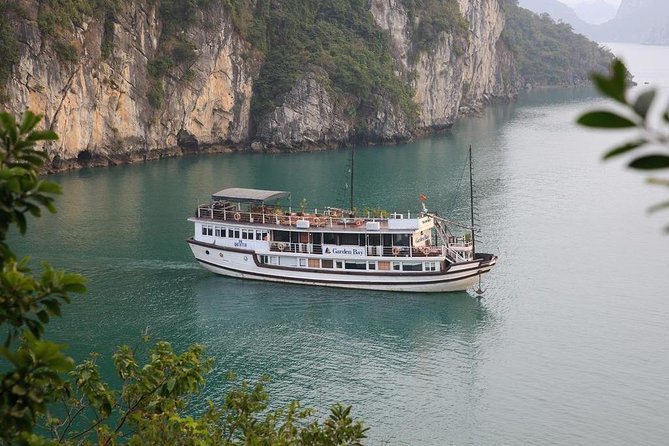 Halong Bay 2D1N BEST CRUISES All-Inclusive: Transfer, Meals, Kayak, Cave, Island - The cabin and evening on board