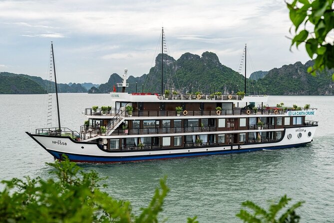 Halong Bay 2D1N Cruise multi options, transfer, swim and kayaking - Your First Afternoon Around Halong Bay