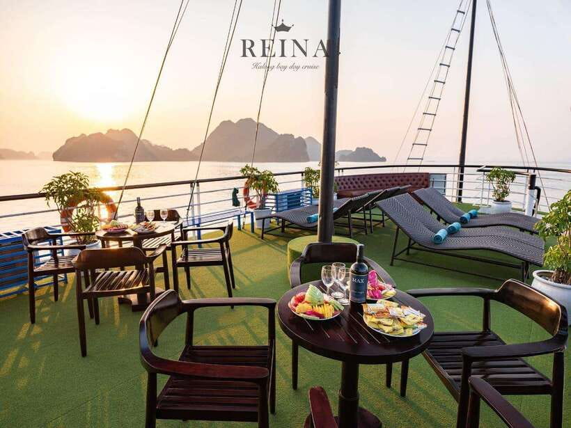 Halong Bay: Full-Day 4-Star Experience with Kayaking - Sunset tea closes the cruise nicely