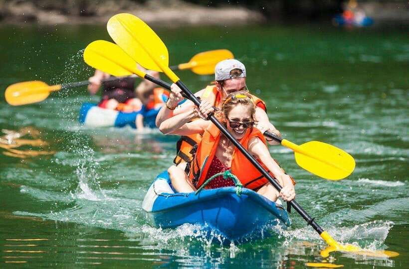 Halong Bay: Full-Day 4-Star Experience with Kayaking - What $40 gets you