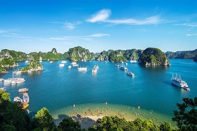 Halong Bay Full Day with Kayaking, Hiking viewpoint, Cave - Deluxe To Luxury - Kayaking or a local bamboo boat