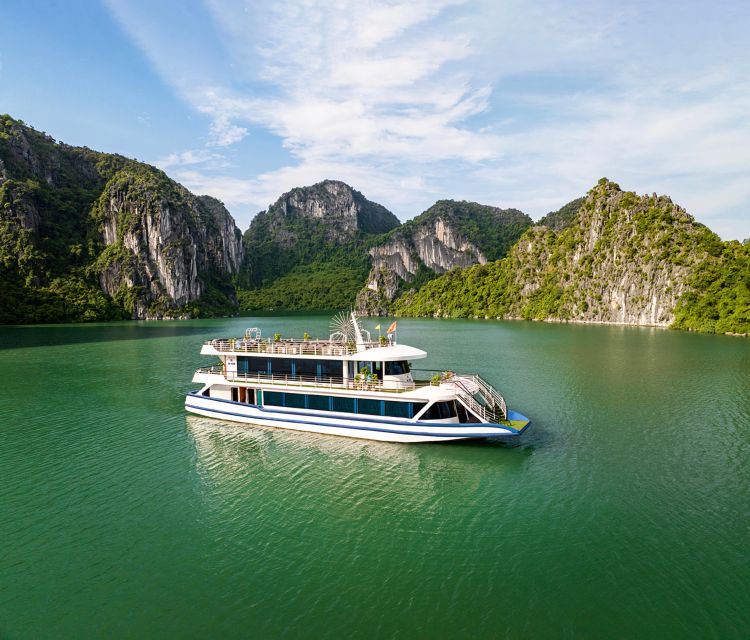 Halong Bay Luxury Cruise with Kayaking & Lunch Buffet - What this $43 Halong Bay cruise actually offers