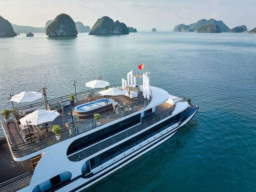 Halong Bay: Luxury Day Cruise with Buffet, Kayak, Swim - The Hanoi transfer and the long road east