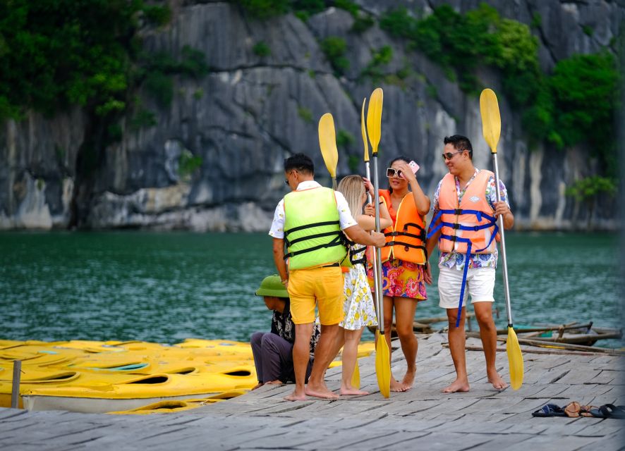 Hanoi: Roundtrip Halong Bay Islands, Caves, Kayaking & Lunch - Boarding at Tuan Chau and meeting the bay