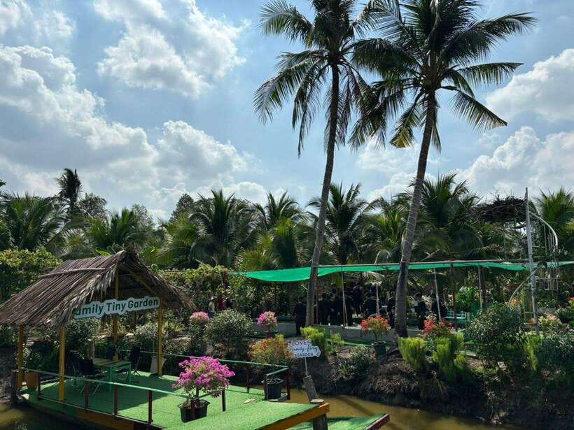 Ho Chi Minh City: 2-Day Bike & Kayak Mekong Delta Tour - Cooking class and a generous Vietnamese lunch