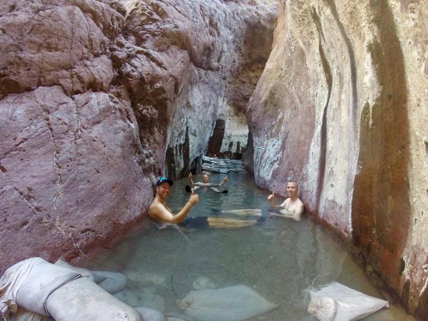 Hoover Dam Kayak Tour & Hike - shuttle from Las Vegas - A small group makes a real difference