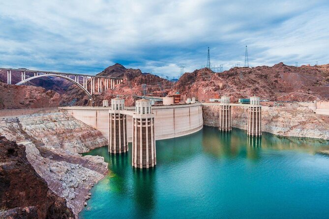 Hoover Dam Kayaking Trip, 6 Hot Springs, 6 Caves, 4 Waterfalls - What makes this Colorado River trip different
