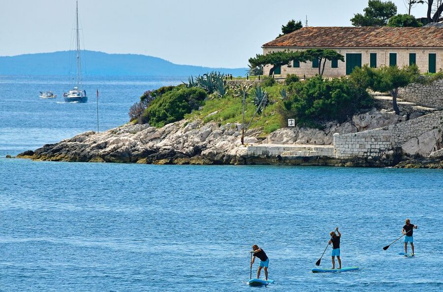 Hvar: Stand Up Paddle Board Rental - A sensible one-hour route for beginners