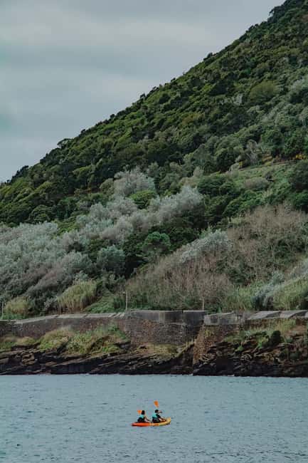 Ilha Terceira: Kayaking - 2 Hours - Porto das Pipas and the start on the water