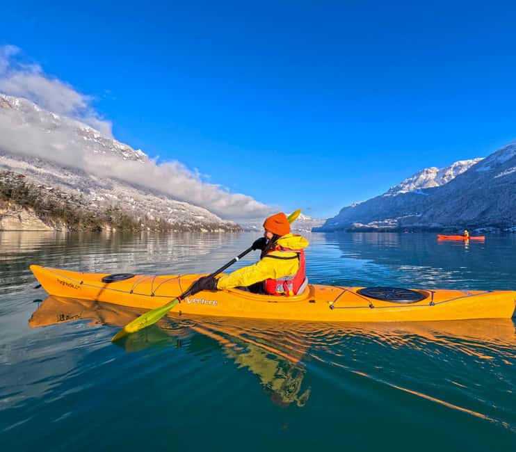 Interlaken: Small-Group Winter Kayak Tour on Lake Brienz - Two hours across Lake Brienz