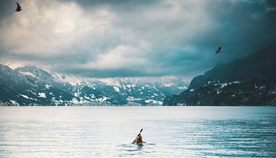 Interlaken: Small-Group Winter Kayak Tour on Lake Brienz - Guides who make beginners feel safe