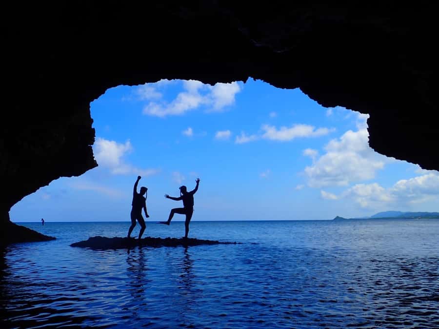 Ishigaki: Canoe or SUP at Kabira Bay＆Snorkeling at Blue Cave - Who should book this Ishigaki outing?