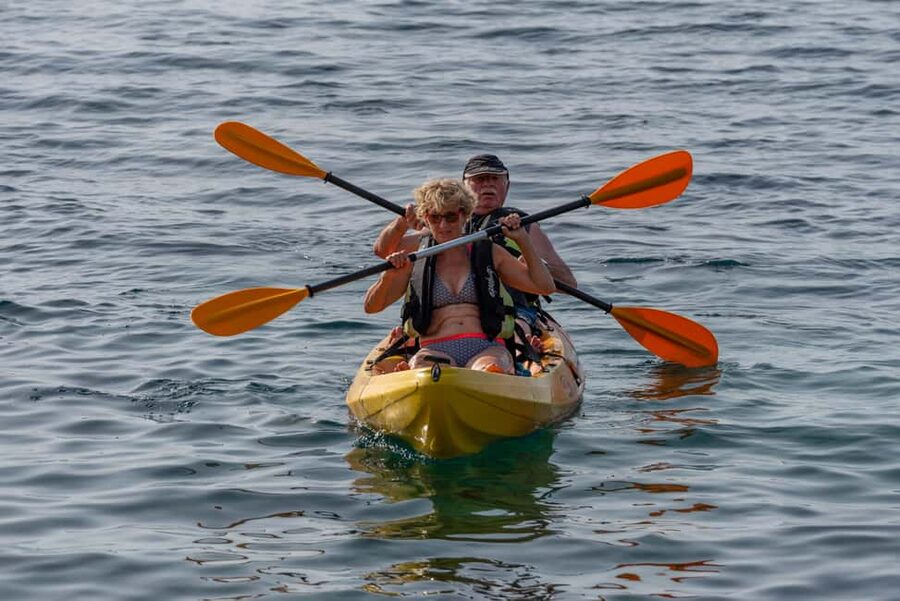 Island Losinj Kayak Tour - Vala Engleze and the swimming break