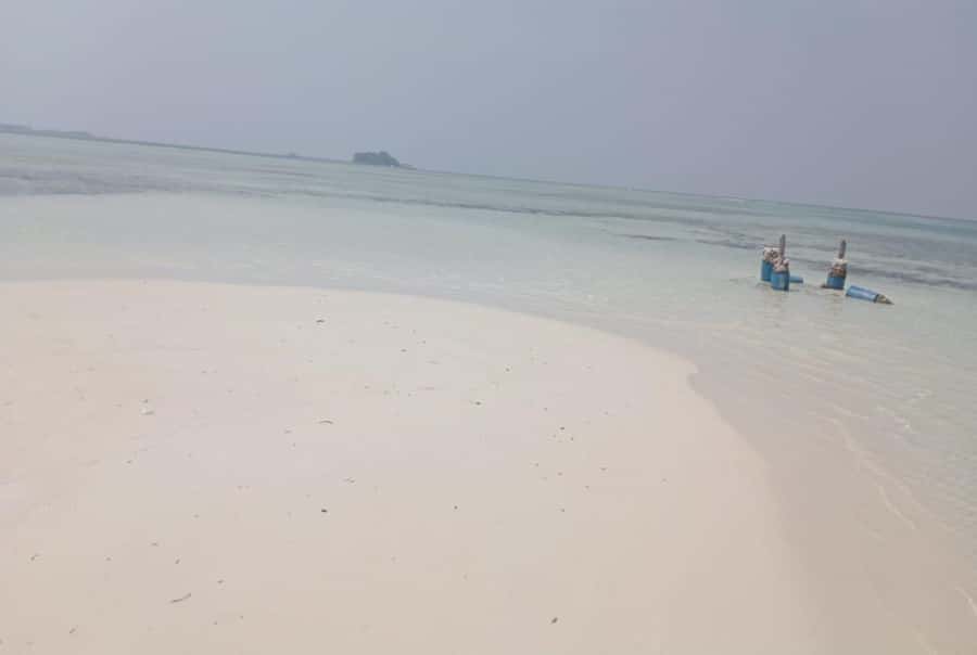 Jakarta: Thousand Island Tour with Canoeing and Snorkeling - Macan Island and the tide-dependent walk