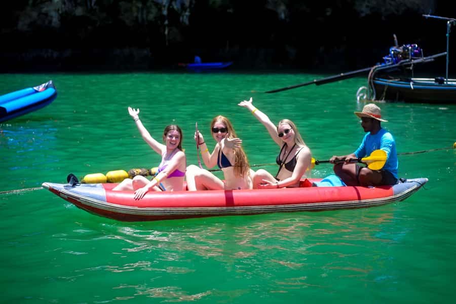 Jame bonds canoe 7 point 6 Island Premium trip - James Bond Island is famous for a reason
