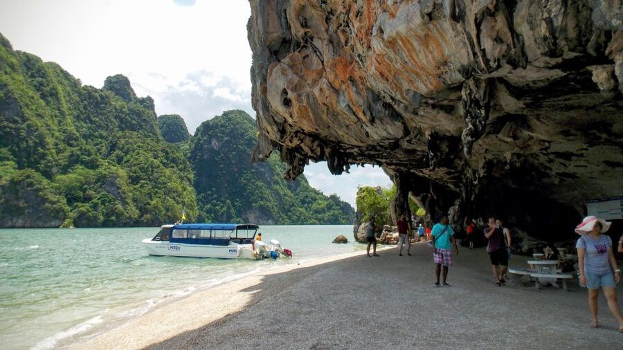 James Bond Island: Sightseeing Tour by Longtail Boat & Kayak - James Bond Island and the famous leaning rock