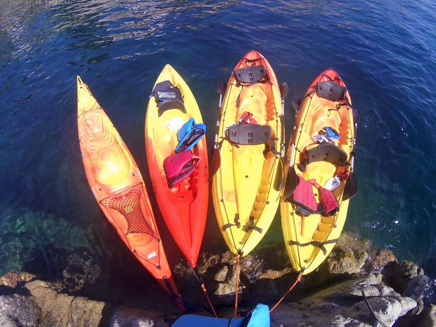Kayak and snorkel Tour Platja d'Aro - Conca beach, the Gavina viewpoint, and the coastal route