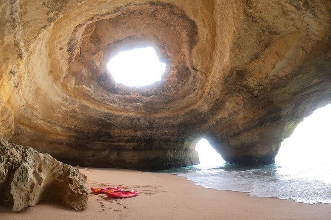 Kayak Benagil Cave with 1st kayak tour company - Praia da Corredoura, a short pause on the water