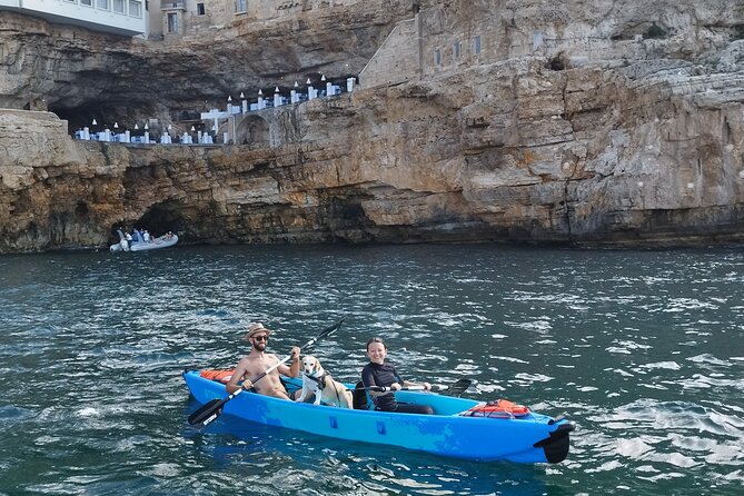 Kayak excursion in Polignano a Mare - Entering the Caves by Kayak