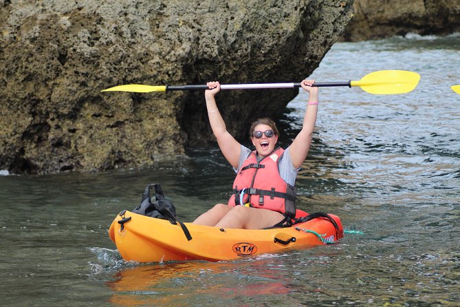 Kayak tour in Lagos to visit the caves. - Entering the Ponta da Piedade grottoes