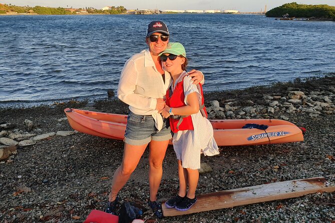 Kayak Tour to Seaglass Island - Mangroves, marine life, and local stories