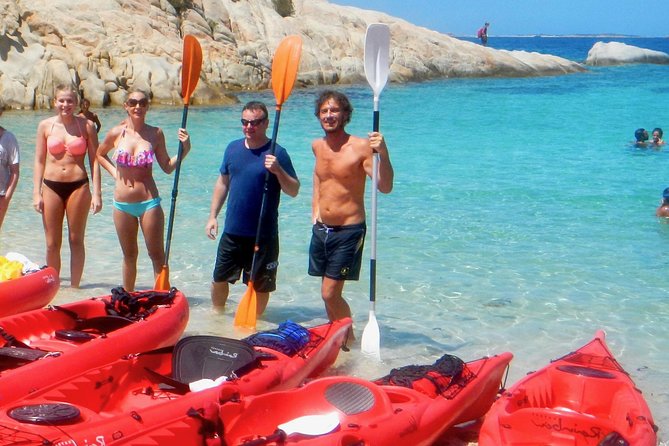 Kayak Tour with Snorkeling and Local Aperitif - A break on Proratora Island with local fruit