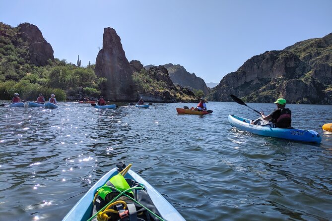 Kayaking 2 Hr Canyon & Cliffside on Saguaro Lake - The shuttle adds time to your morning