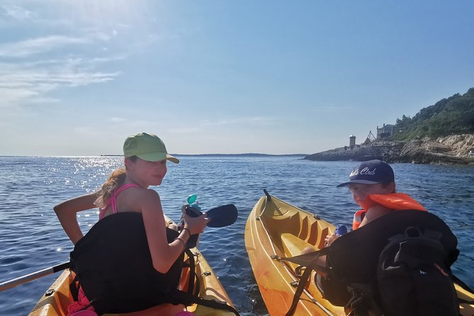 Kayaking to Island Saint Jerolim with snorkeling activitie - Paddling past Štinjan’s Austro-Hungarian forts