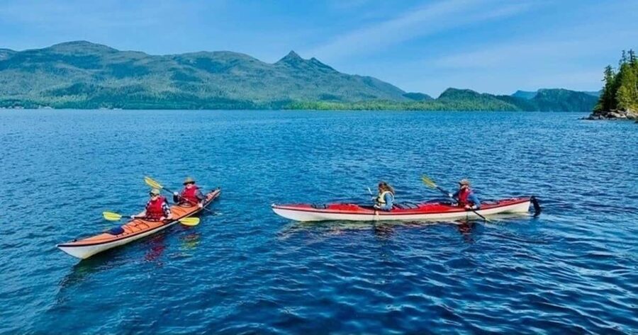 Ketchikan: Orca Cove Fast Boat and Sea Kayak Tour - Key points at a glance