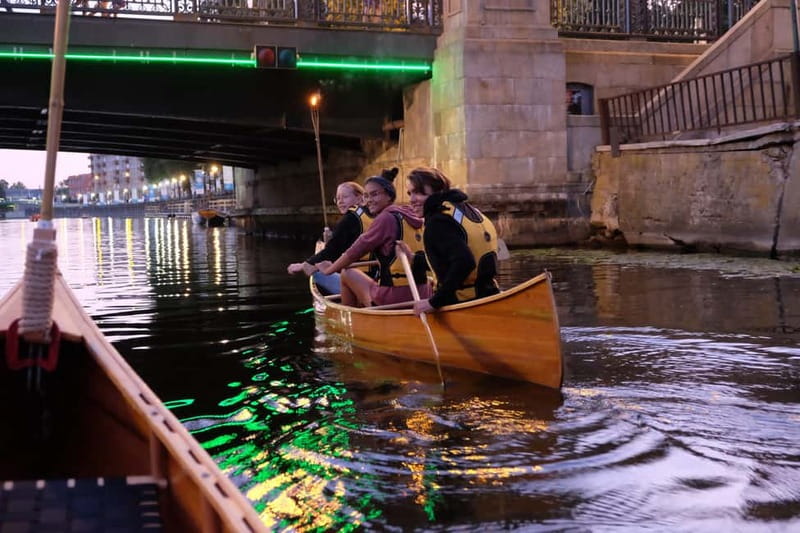 Klaipeda: Evening Guided Tour by Wooden Canoe - Finding the canoe center beside the Dane