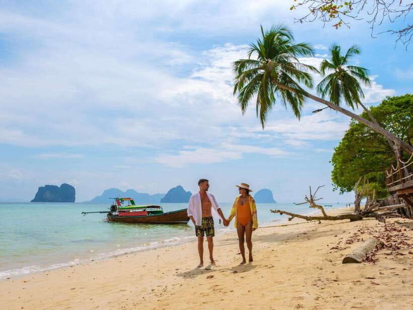 Ko Lanta: Kayak and Long-Tail Boat Nature and Wildlife Tour - Guide style, comfort, and pacing
