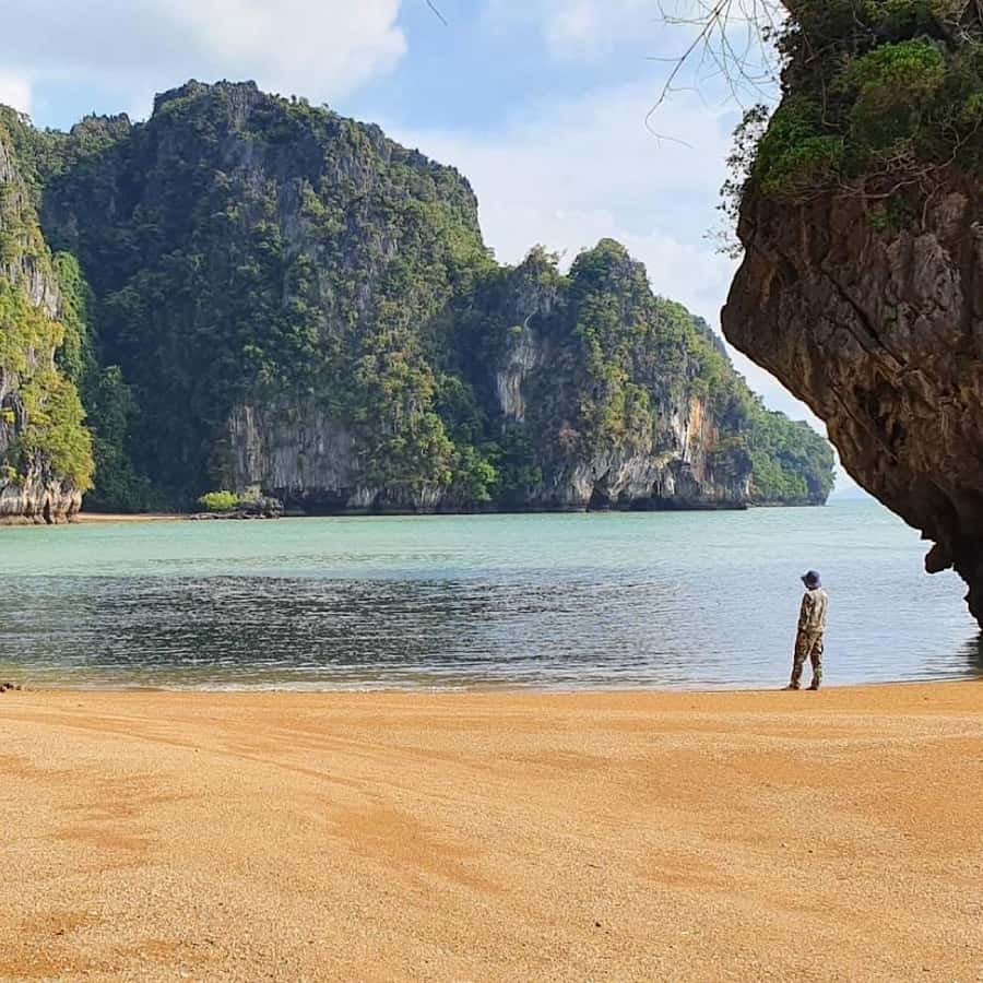 Ko Lanta: Sea Cave Kayaking Adventure Mangrove with Lunch - Starting at Tung Yee Peng Pier and its mangrove forest