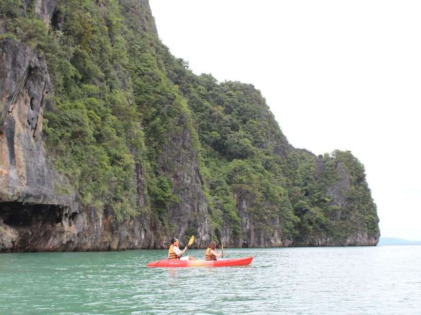 Koh Lanta: Sea Cave Kayaking and Talabeng Island Tour - Five details worth knowing before you book