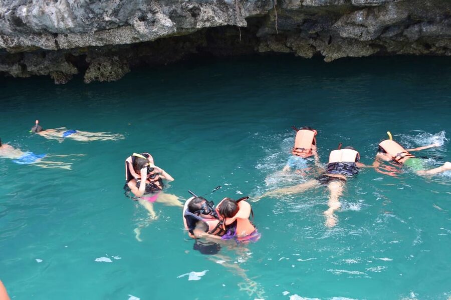Koh Phangan: Angthong Emerald Waters & Kayaking by Speedboat - How the guides shape the day