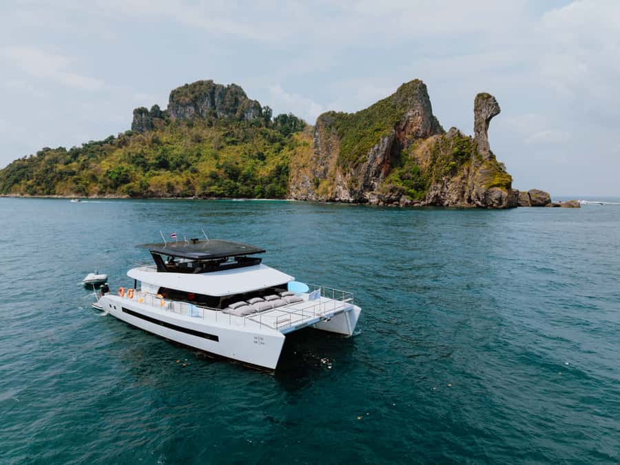 Krabi: 4 Island Premium Yacht with Snorkeling & Clear Kayak - What this Krabi yacht trip is really like