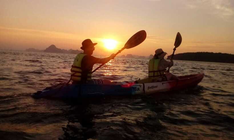 Krabi: Ao Thalane Sunset Kayak adventure (group of 10 max) - What to bring and what to leave behind